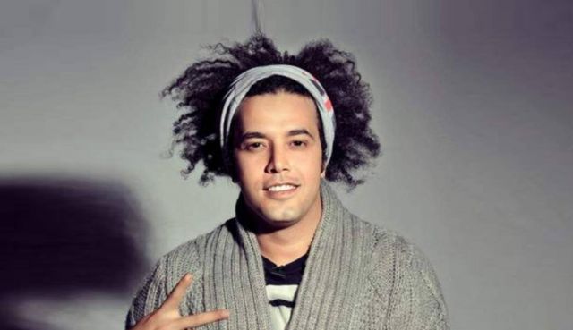 بالفيديو - شجاعة عبد الفتاح الجريني تنقذ الشرنوبي في 