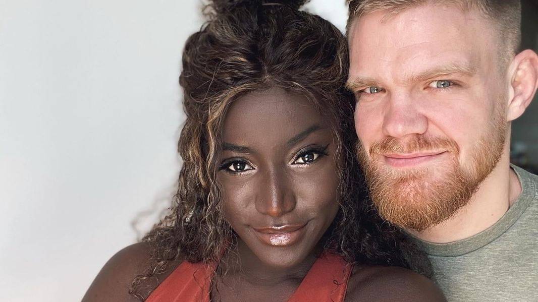 بالفيديو - سؤال غريب لعبير سندر عن شكلها بعد أيام من ولادة طفلها