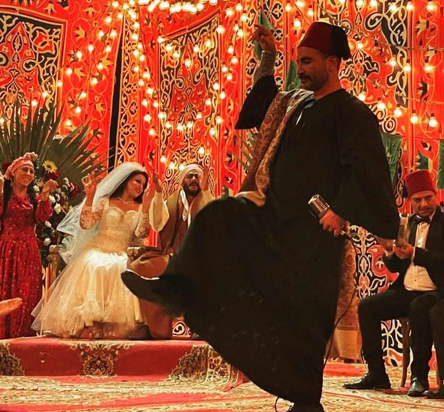 بالفيديو – أحمد سعد يكشف أخيراً سبب قبوله الظهور مع سمية الخشاب... هذا ما حدث في الكواليس