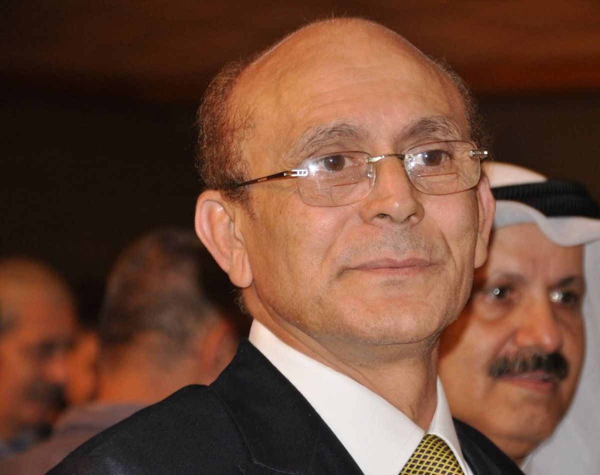 بعد اعتزال شقيقه المفاجئ... الجمهور يستعيد صورة من طفولة محمد صبحي... هكذا كان