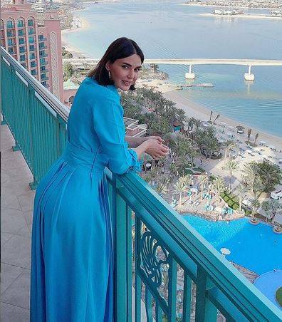 بالصور - الشعر المستعار يزيد من جمال سيرين عبد النور