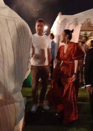 لقاء الخميسي وزوجها محمد عبد المنصف في حفل زفاف محمد فراج وبسنت شوقي