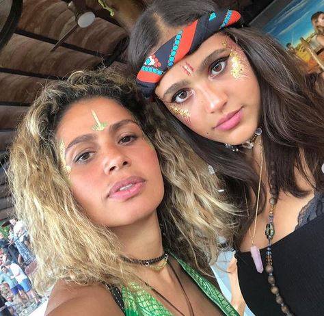 بالفيديو - زينة عاشور توجّه رسالة لابنتها جنا بسبب مرضها