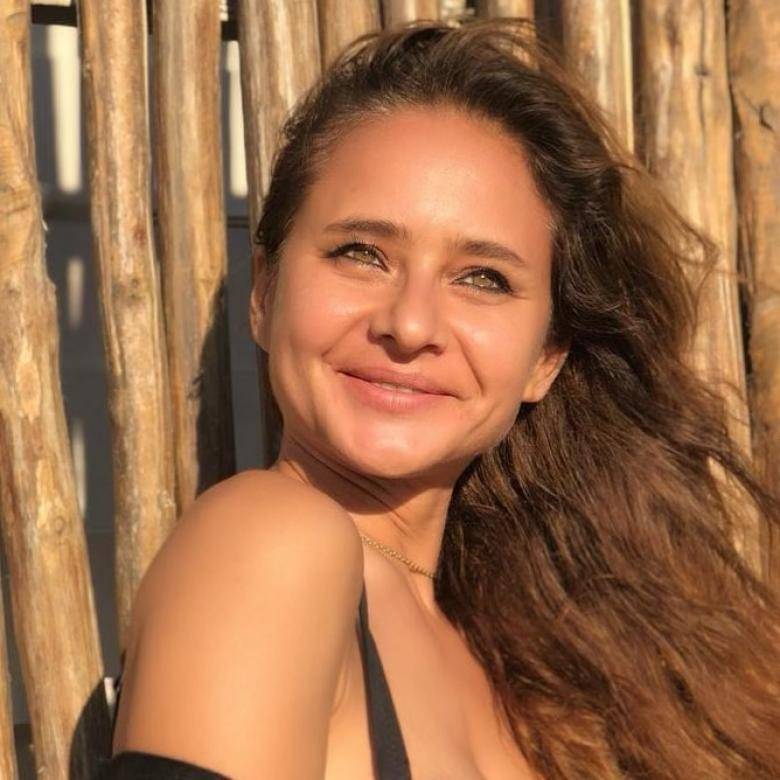 بالفيديو - نيللي كريم عن مجال غير التمثيل: 