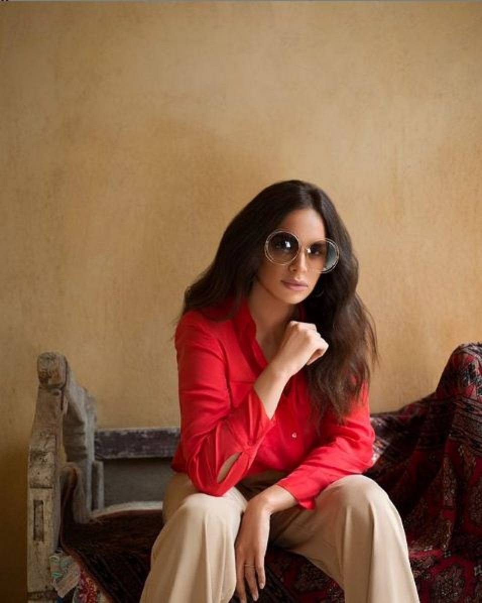 بعد فسخ خطوبتها... أمال ماهر تصدم الجمهور برسالة اعتزال