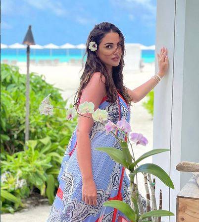 درّة تحسم الجدل حول شائعة حملها وتقول: 