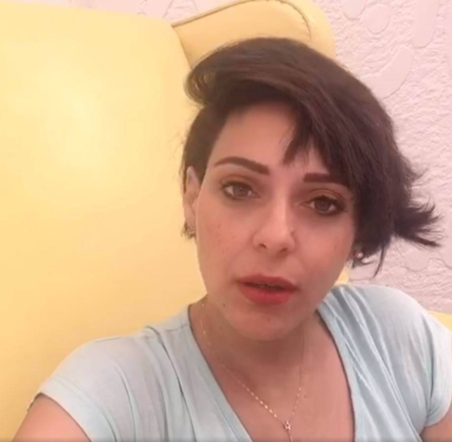 بالفيديو - نورهان تكشف حقيقة ابتزازها وتهديدها من قبل أحد المنتجين