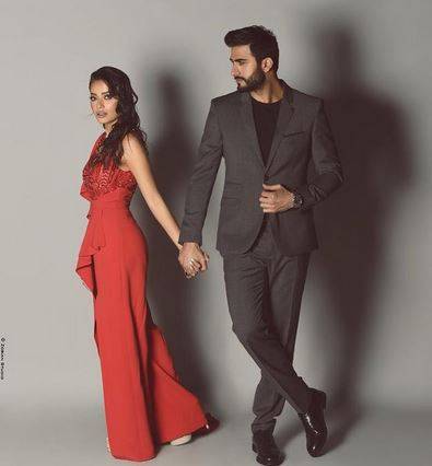 إعلامية تهاجم شابة تغزلت بخطيب رحمة رياض