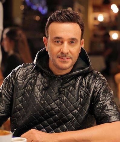 بالصور - إبن صابر الرباعي يأسر القلوب بوسامته.. تعرفوا اليه