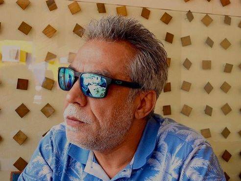 النجوم يواسون أيمن رضا بعد وفاة والدته