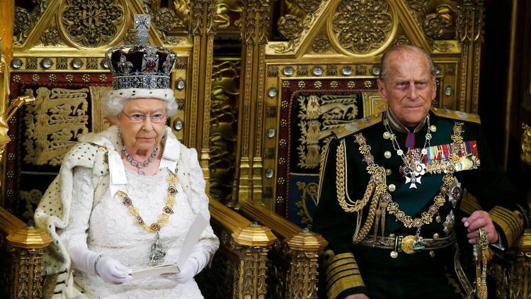 الملكة اليزابيث تحتفل بعيد ميلاد الأمير فيليب الأول بعد وفاته