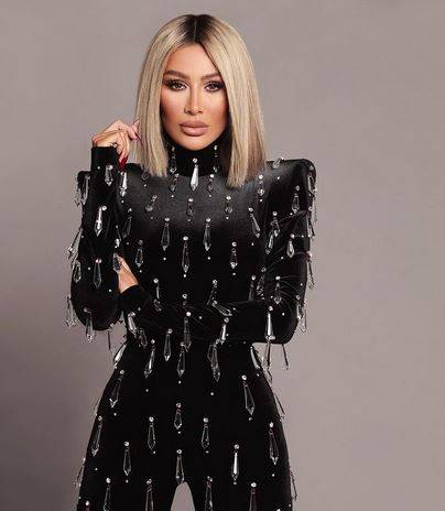 بالصور - مايا دياب بإطلالة صيفية جريئة ومختلفة.. هل تجرأين على ارتدائها؟