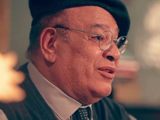 صلاح عبدالله يعتذر عن خطئه