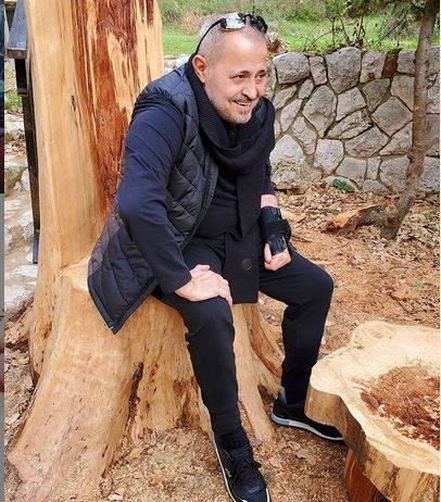 بالفيديو - ضجة على السوشيال ميديا بما فعلته شابة مع جورج وسوف وردّ فعله