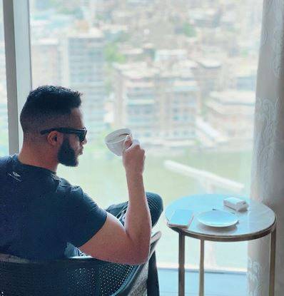 مصمم ملابس محمد رمضان يحرجه ويحدث ضجة جديدة