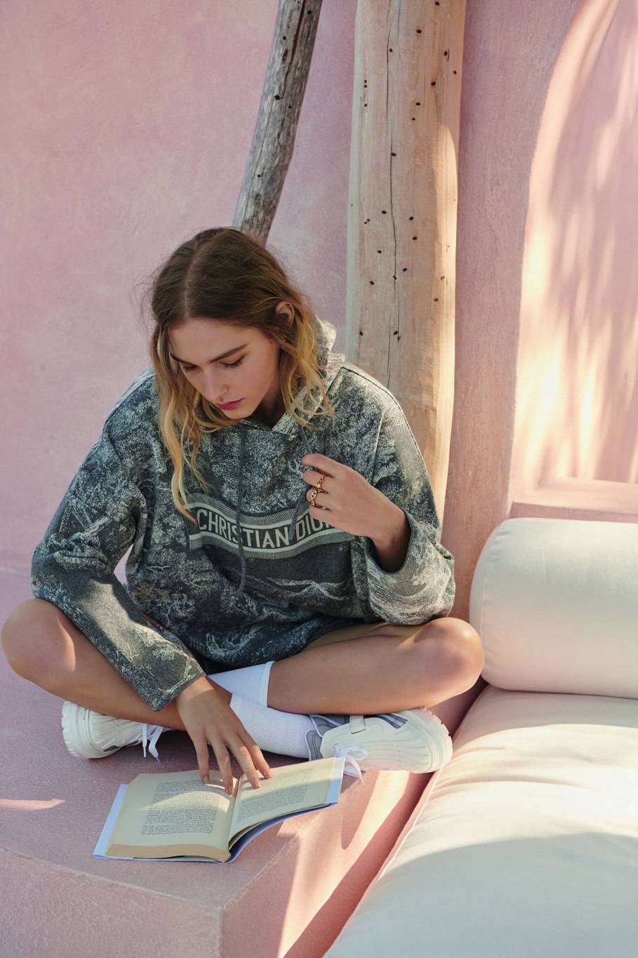 إبتكارات Dior Chez Moi الجديدة لأناقة رقيقة