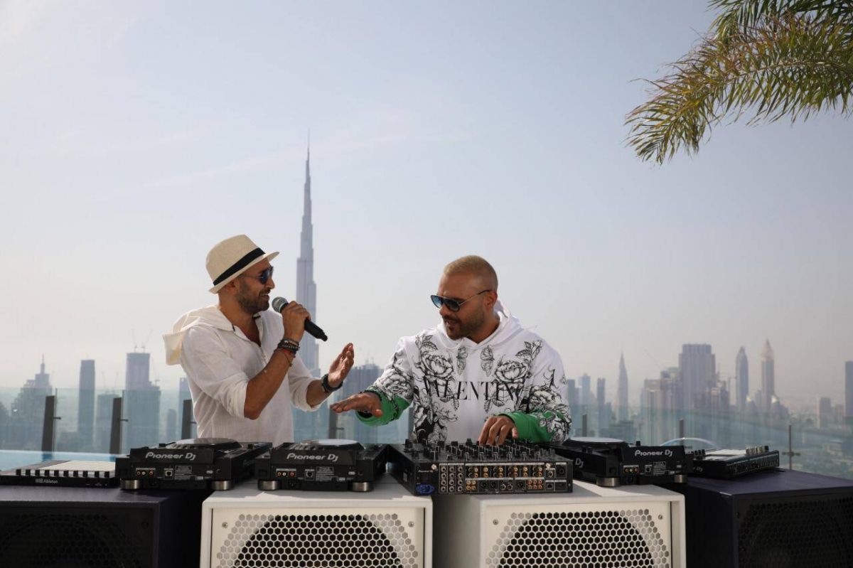 جوزيف عطية ورودج يُطلقان أغنيتهما المصرية 