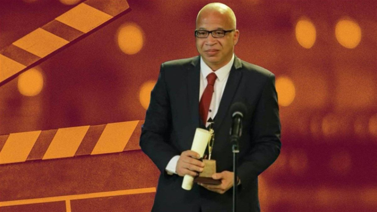 بالفيديو - اللقطات الأولى للفنان شريف دسوقي بعد بتر ساقه