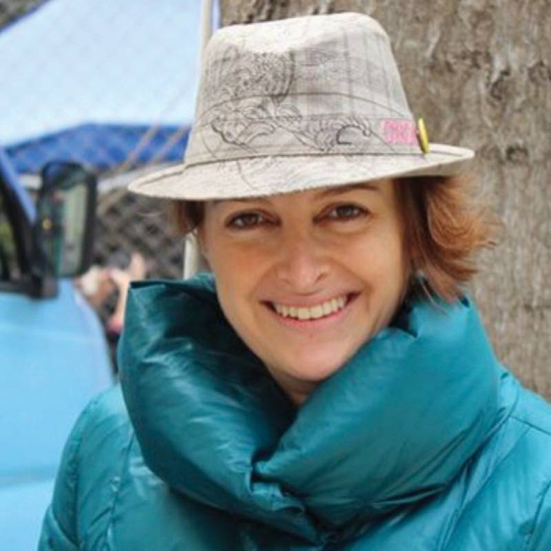 تينا جروس: من تقديم البرامج إلى تدريب مهارات الحياة