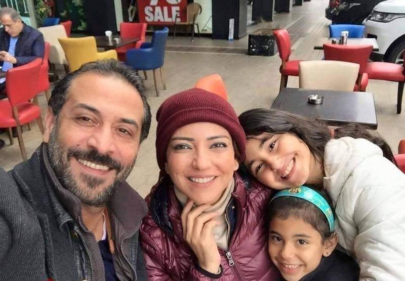 بالفيديو - عبد المنعم عمايري يوضح حقيقة عودته لأمل عرفة ورأي ابنتيه في زواجه مجدداً