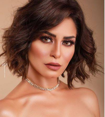 إطلالة منة فضالي الكاجوال تعرّضها لانتقادات حادّة