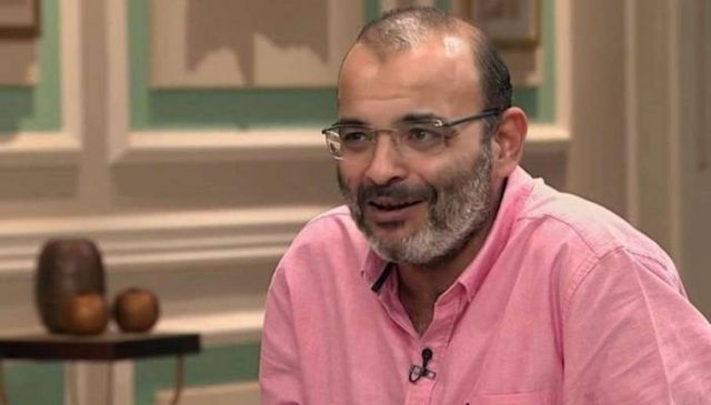 أيمن بهجت قمر