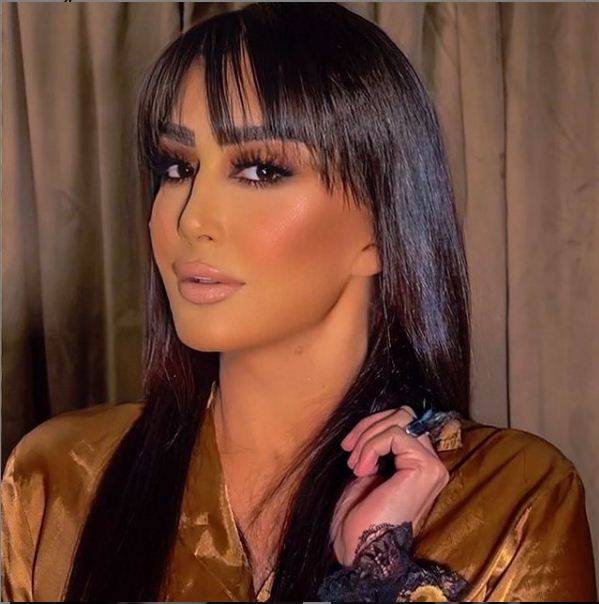 بالصور - غادة عبد الرازق تضج أنوثة بإطلالة شبابية ساحرة