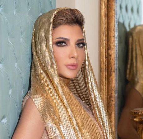 بالفيديو - أصالة تتجاهل هجوم شقيقتها بطريقتها الخاصة