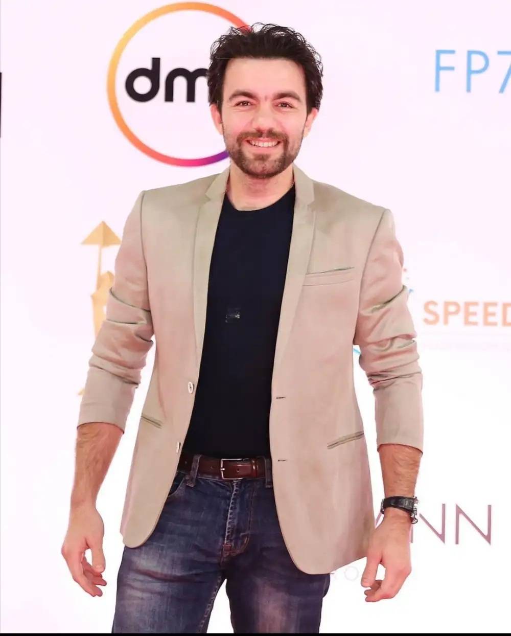 بالفيديو - شريف رمزي يكشف سر ابتعاده عن التمثيل