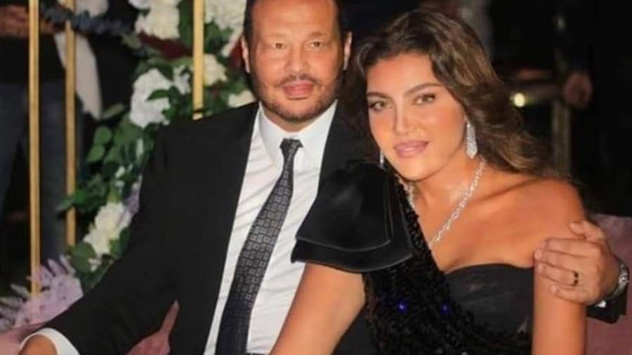 الظهور الأول لريهام حجاج ومحمد حلاوة بعد إعلان حملها