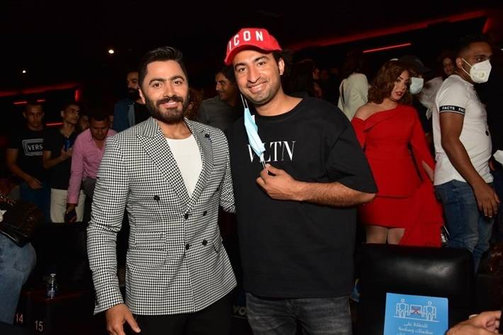 بالصور - في غياب حلا شيحة... النجوم يشاركون تامر حسني احتفاله بفيلمه الجديد