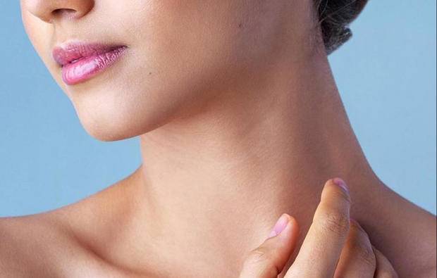 نصائح سهلة التطبيق للحفاظ على جمال الرقبة