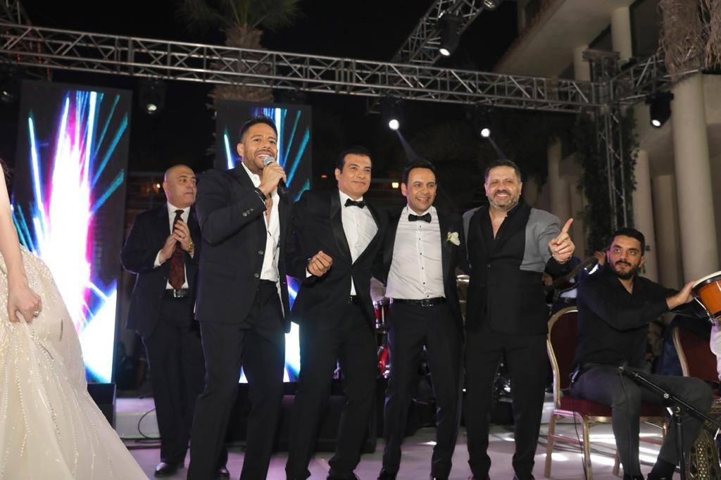 بالفيديو والصور - مصطفى قمر يحتفل بزفاف نجله تيام في حضور نجوم الفن والغناء