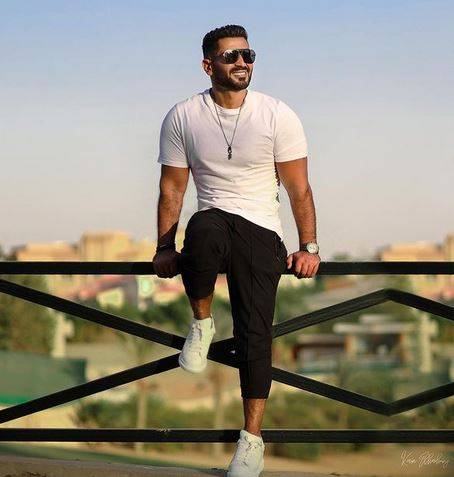 بالصور - ابنة أحمد سعد كبُرت وباتت شابة جميلة