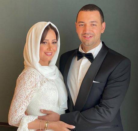 حلا شيحة بالحجاب وتتبرأ من فيلمها: 