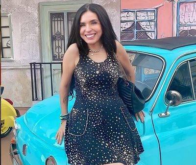 بالصور - التجميل يغيّر ملامح الراقصة دينا بالكامل.. هكذا أصبحت