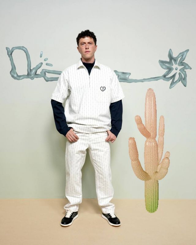 مشاهير في عرض أزياء Dior للرجال لربيع وصيف 2022