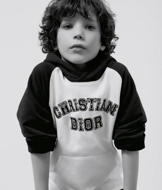 مجموعة كبسولة خاصة بالصبيان من Dior Baby للأطفال