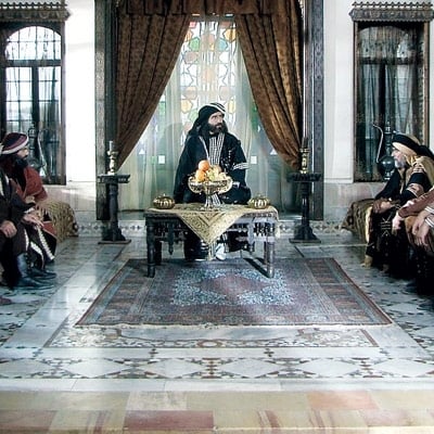 مسلسل 'الحسن والحسين' يعيد فتح الملف