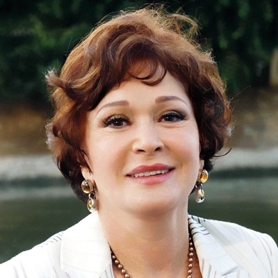 لبلبة: لا أعرف شيئاً عن دور سوزان مبارك!