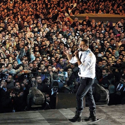 هل نجوم الغناء في أزمة؟