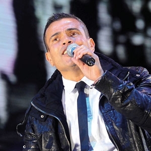 عمرو دياب يطلق مسابقة واستفتاء