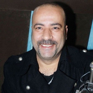 محمد سعد التوقيع الثالث الذي فازت به إسعاد يونس