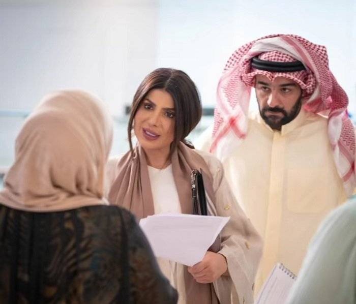 بالفيديو - نجل شهاب جوهر يرقص مع والدته... وهجوم على زوجة أبيه