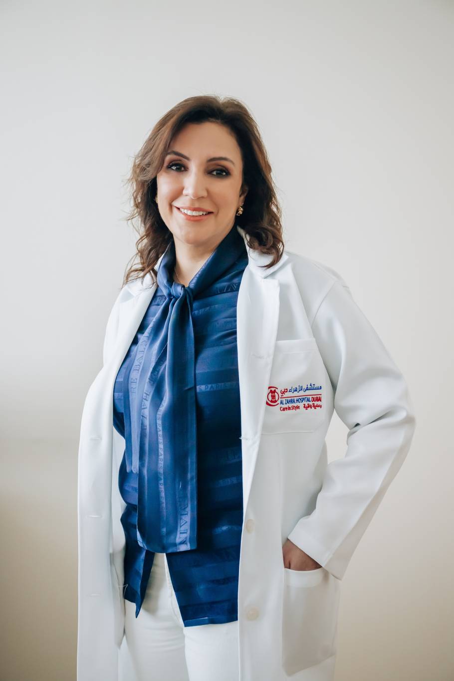 طبيبة جرّاحة إماراتية تحضّ مرضى السرطان على طلب استشارات طبية شاملة حول 