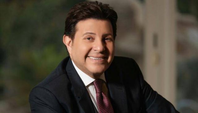 عاجل - هاني شاكر يتعرض لازمة صحية مفاجئة