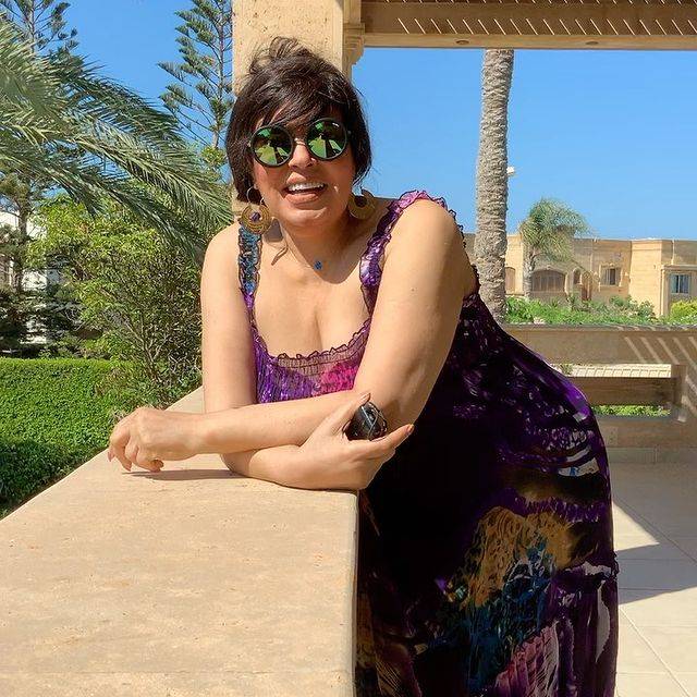 الظهور الأول لفيفي عبده بعد أزمتها الصحية