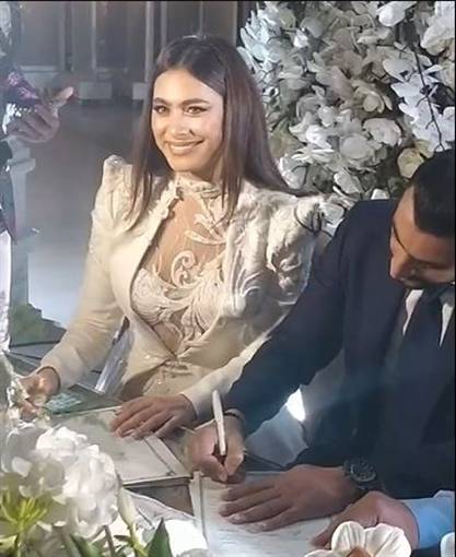 أثناء عقد القران