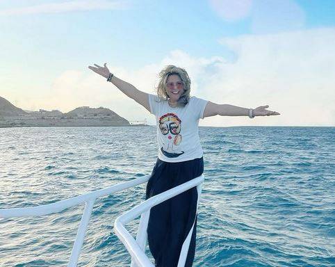 بالفيديو - صابرين في أول بث مباشر تتحدث عن شريهان وعلاقتها بوديع الصافي