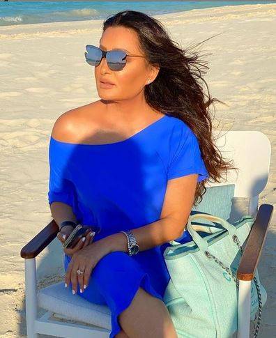 لطيفة حزينة وقلقة: 